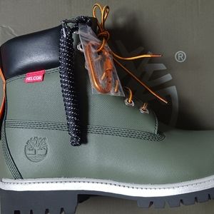 Timberland men's 6" premiun boots dark green new in box